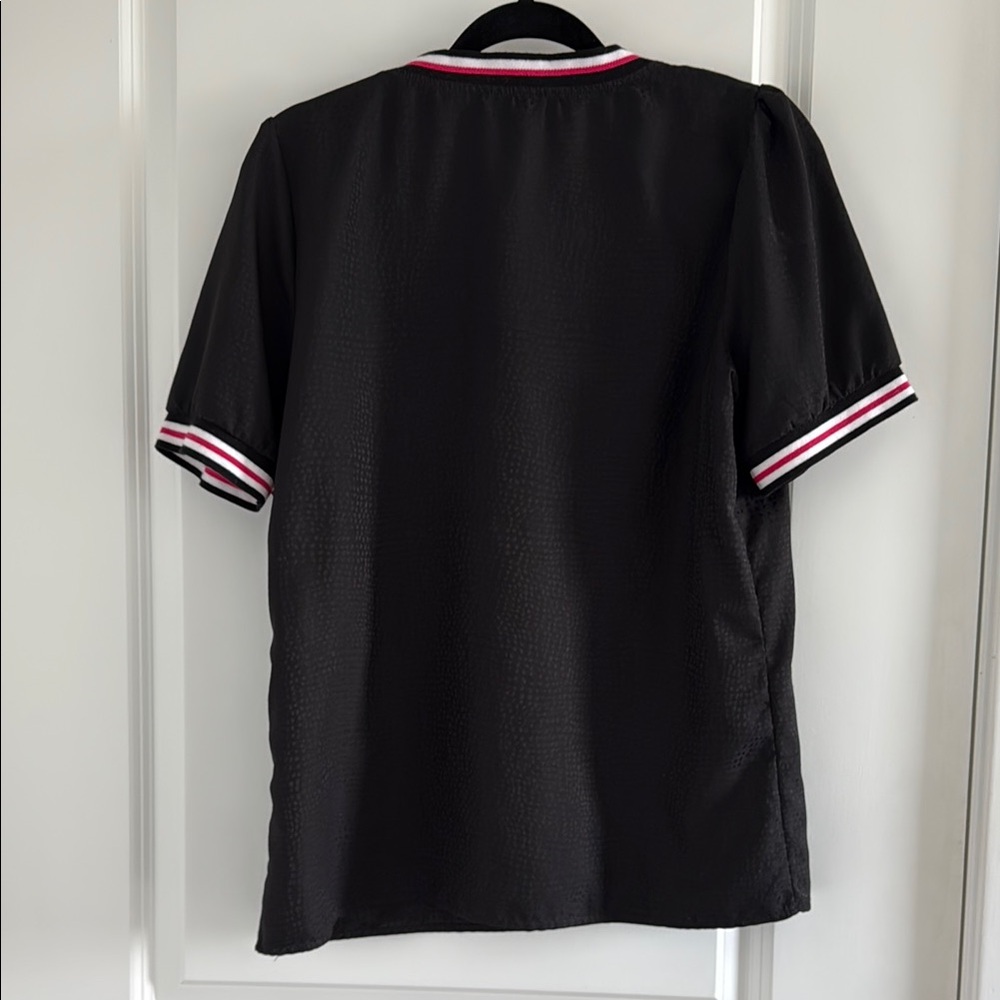 Textured Logo Trim Ringer Tee In Black - Picture 4 of 5